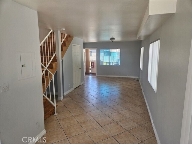 Building Photo - 14159 Gilmore St