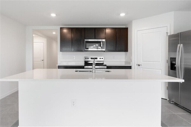 Building Photo - 4762 SW 88th Ln