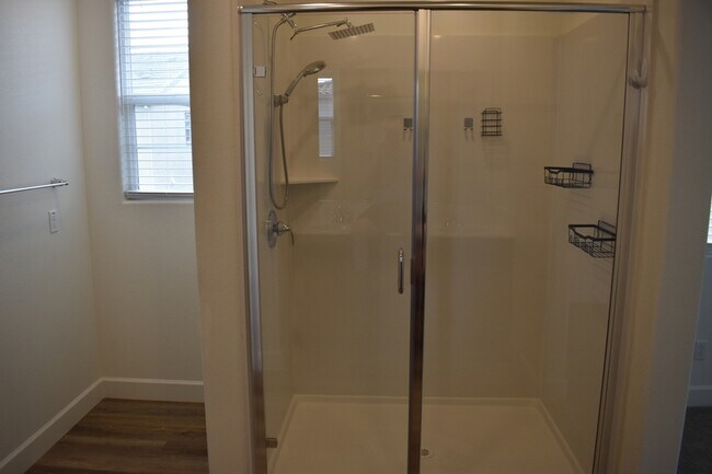 Building Photo - 8168 Oxbow Lndg Lp