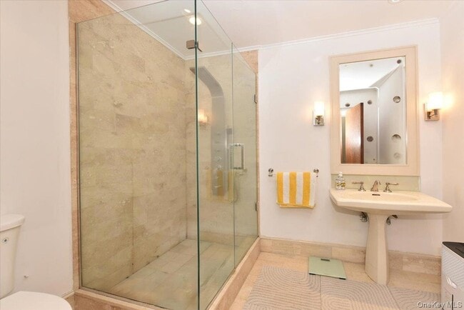 Building Photo - 3 Mill Pond Ln