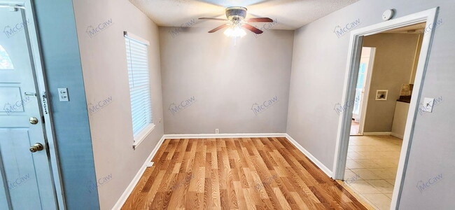 Building Photo - 1520 Hilltop Dr