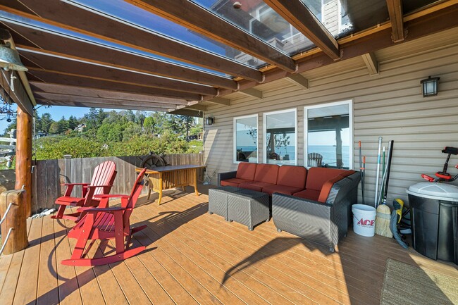 Building Photo - 4825 Sucia Dr