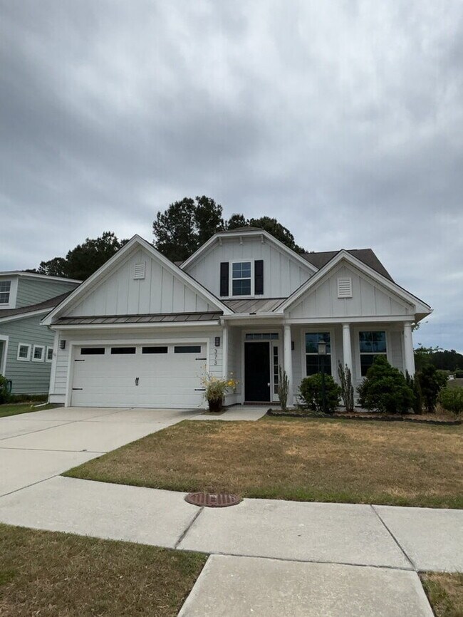 Building Photo - 373 Whispering Breeze Ln
