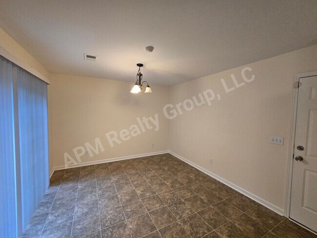 Building Photo - 212 Jasmine Pl Dr