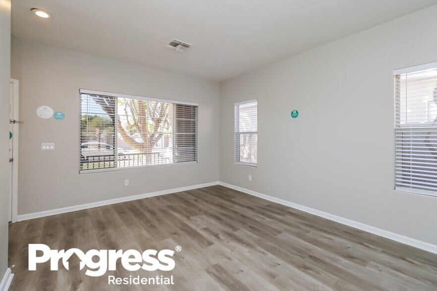 Building Photo - 763 N Surfside Dr