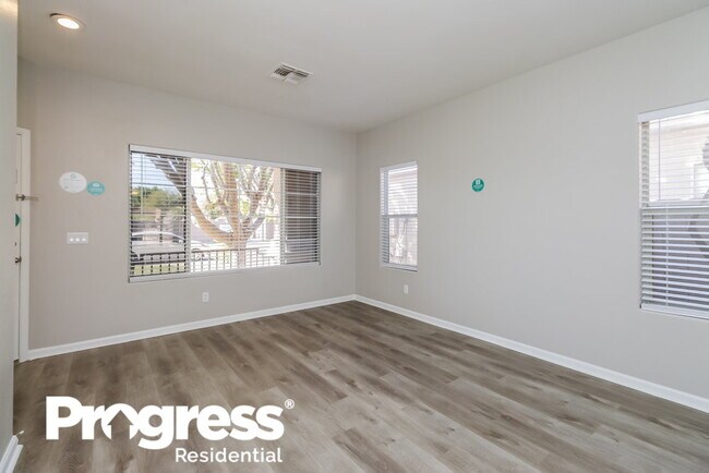 Building Photo - 763 N Surfside Dr