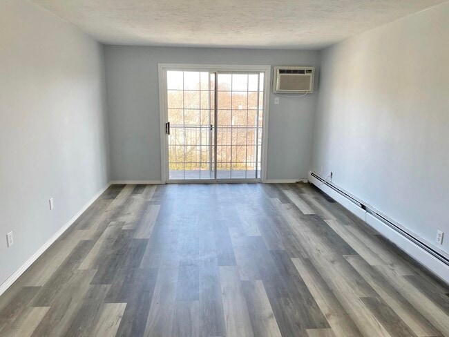 Building Photo - 1311 Hanover St