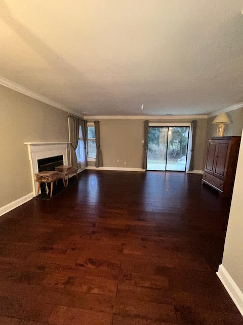 Building Photo - 372 Devon Way