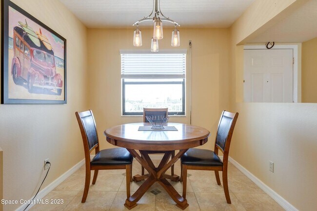 Building Photo - 555 Harrison Ave