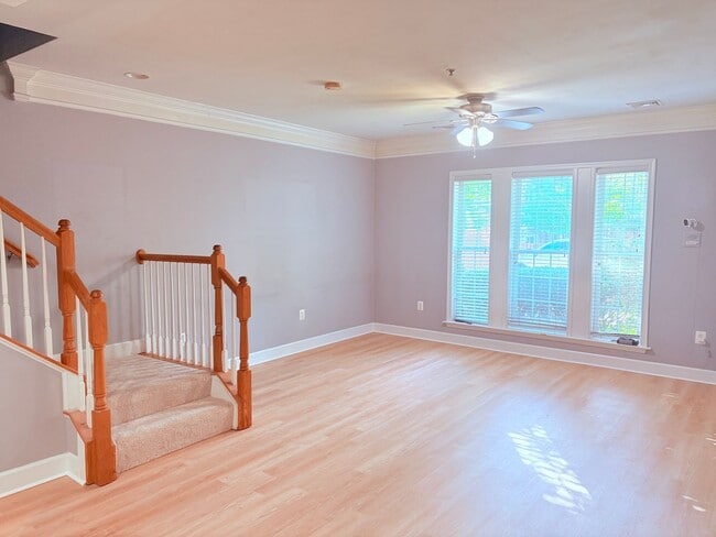 Building Photo - POTOMAC CLUB - TOWNHOUSE CONDO
