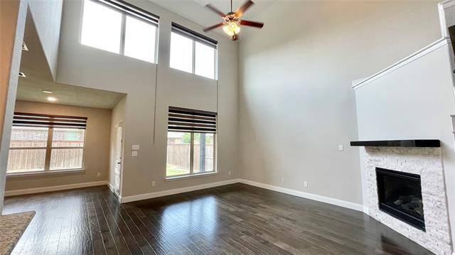 Building Photo - 8700 Tutbury Pl