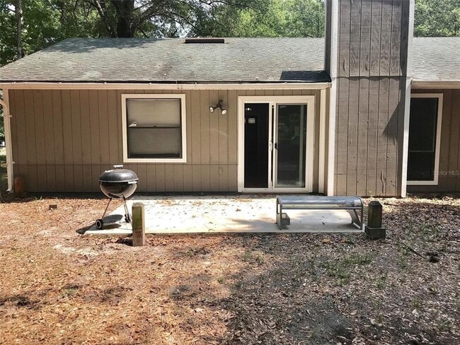 Building Photo - 7215 SW 18th Pl
