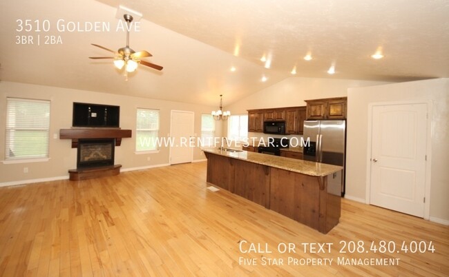 Building Photo - 3510 Golden Ave