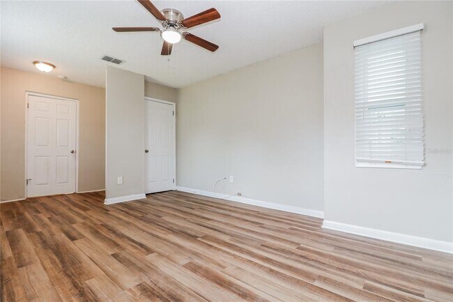 Building Photo - 7149 Wedgewood Dr