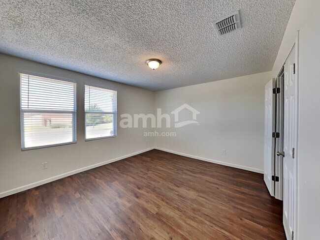 Building Photo - 3062 Limestone Hill Ln