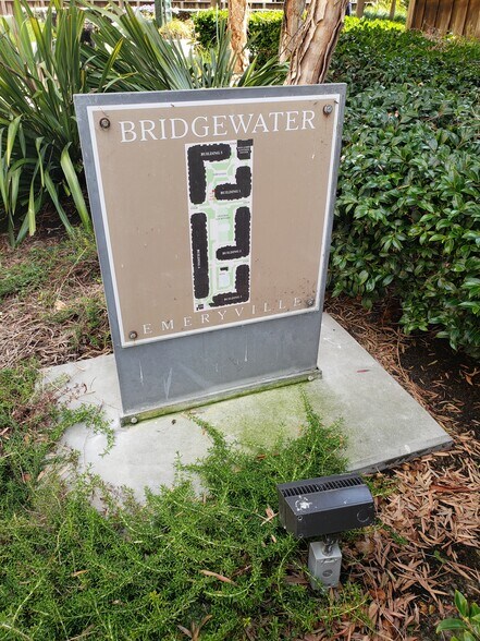 Building Photo - 6400 Christie Ave