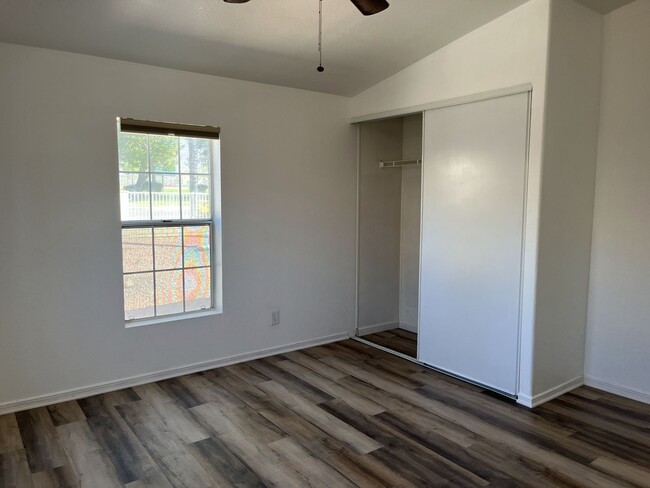 Building Photo - Cozy 3 bedroom, 2 bath home for rent in Mo...