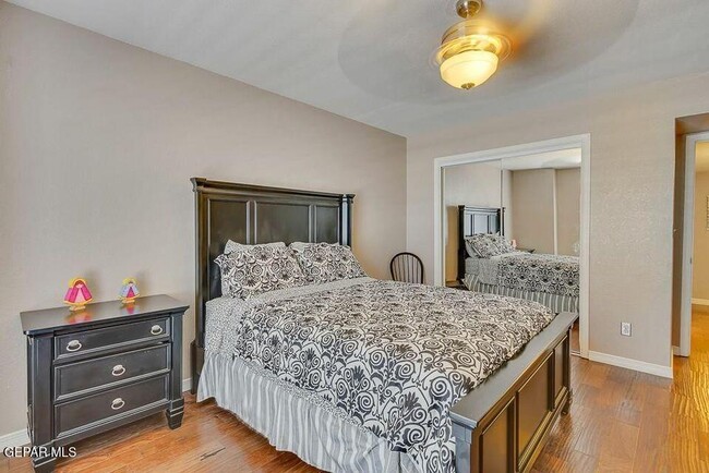 Building Photo - 1009 Sun Ridge Dr
