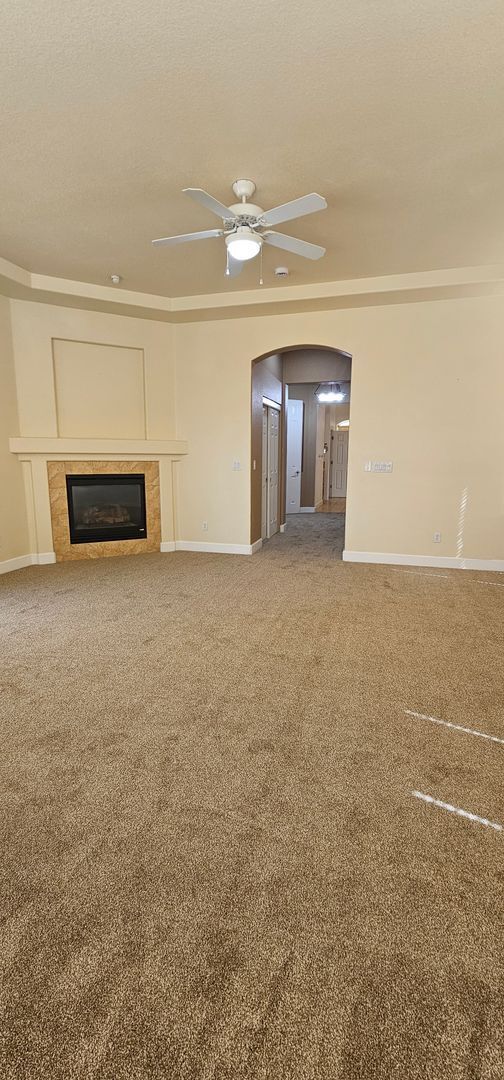 Building Photo - 5 Bed 4 bath 3 car garage Southwest Vistas FOR RENT