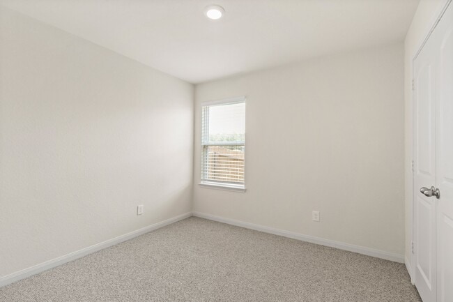 Building Photo - 27104 Leonardo Dr