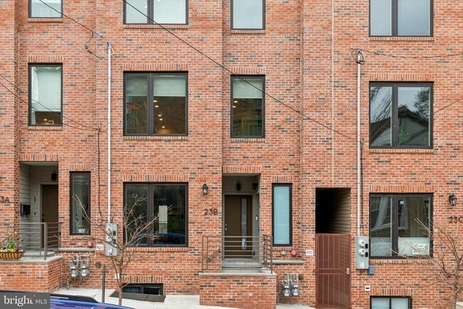 Building Photo - 23 E Durham St
