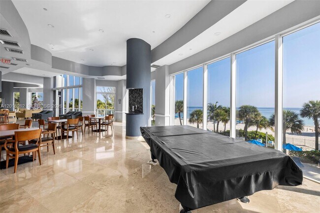 Building Photo - 18671 Collins Ave