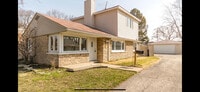 Building Photo - 10029 Harnew Rd E