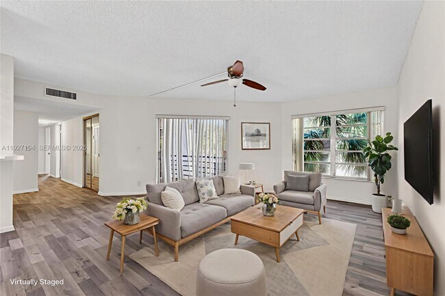 Building Photo - 3100 Riverside Dr