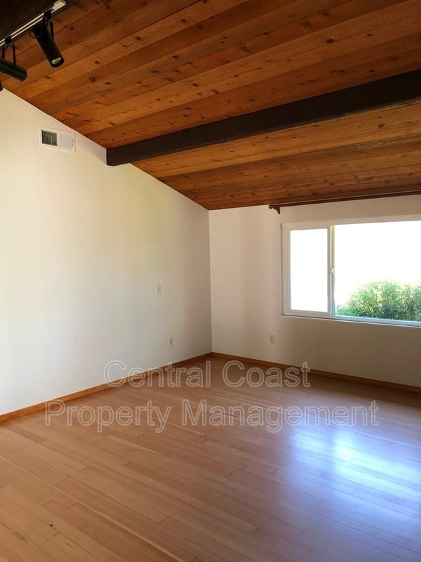 Building Photo - 17959 Berta Canyon Rd