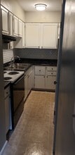 Building Photo - 128 Jamestown Ct