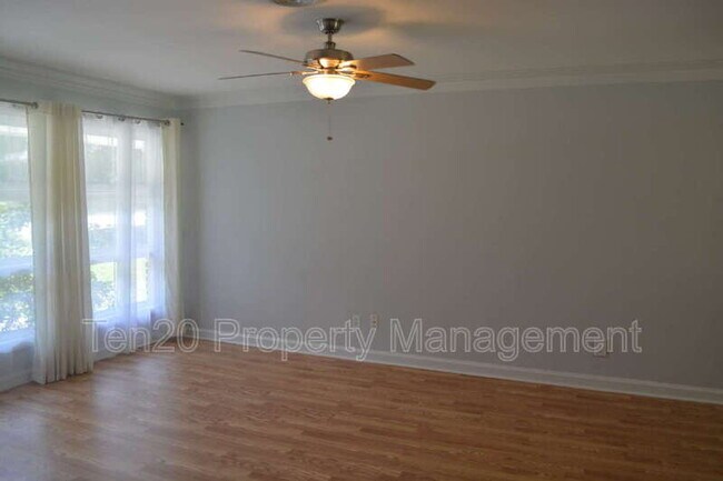 Building Photo - 1815 Marilon Dr
