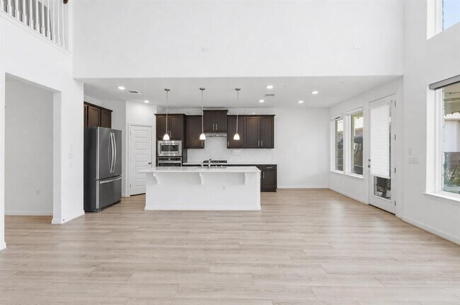 Building Photo - 7220 Poulain Dr