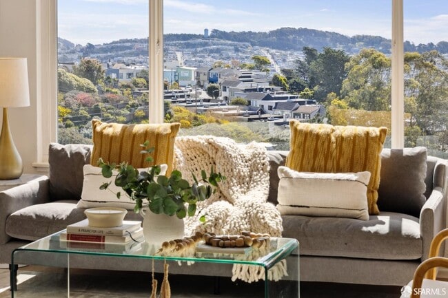 Building Photo - 134 Stanford Heights Ave