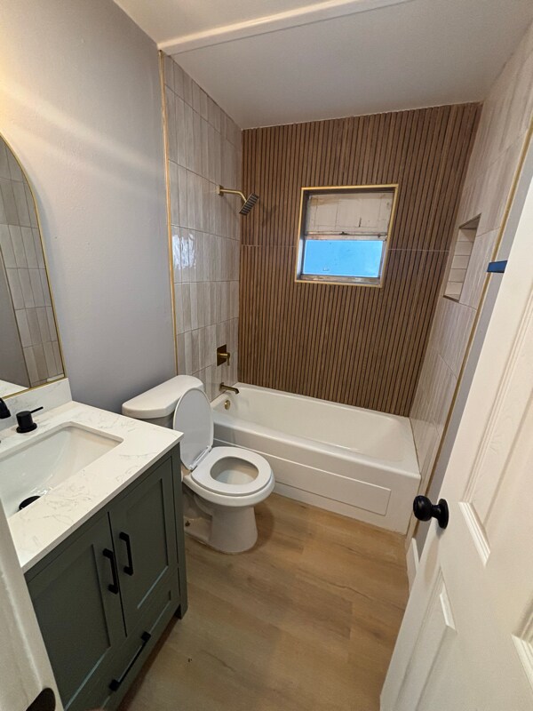 Building Photo - 5500 Huber Dr