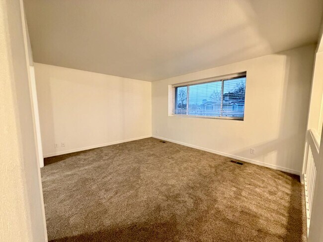 Building Photo - 1101 S 680 W