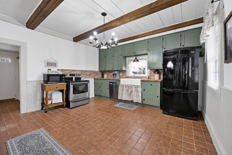 Building Photo - 1612 N Miles St