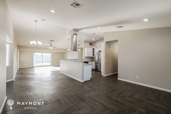 Building Photo - 6080 S Springbrook Dr