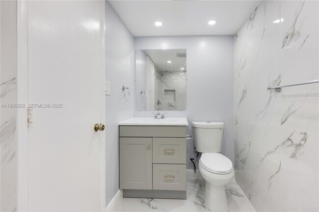 Building Photo - 11237 SW 112th St