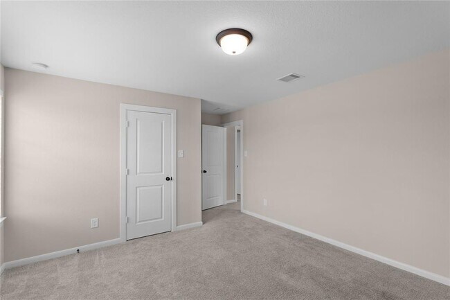 Building Photo - 23827 Via Leoni Dr