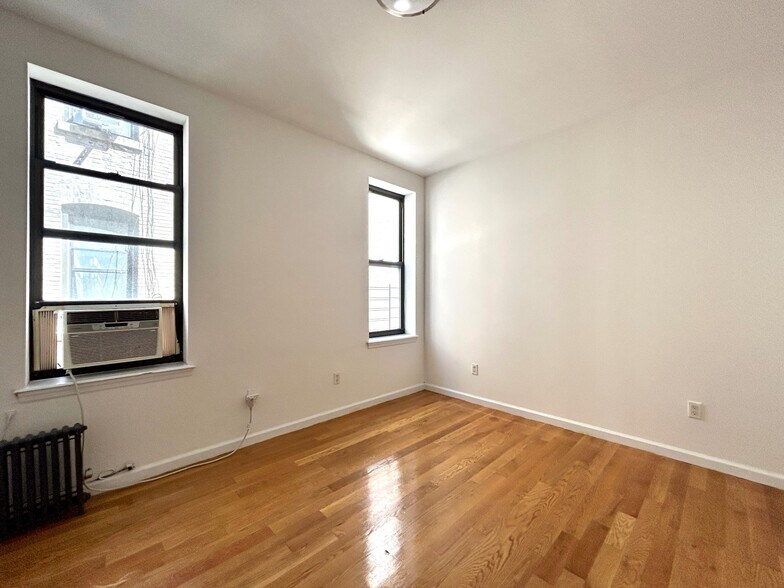 Building Photo - 605 W 137th St