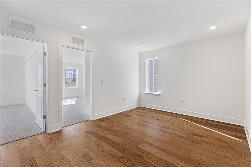 Building Photo - 15 Jacob Francis Way