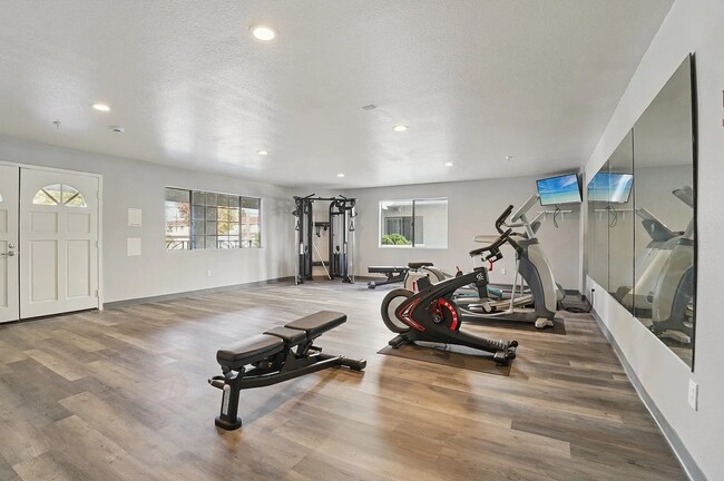 Building Photo - Chadron Apartment