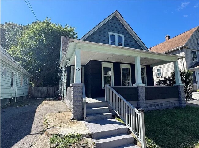 Primary Photo - 75 Van Stallen St