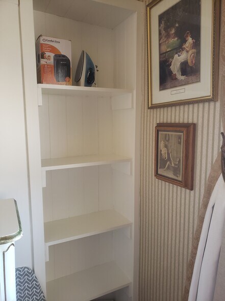 Serenity Room $1400 - 2374 Mission Inn Ave