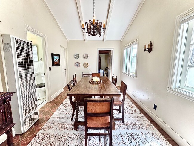 Building Photo - 1205O | Spanish Beach Bungalow Retreat | M...