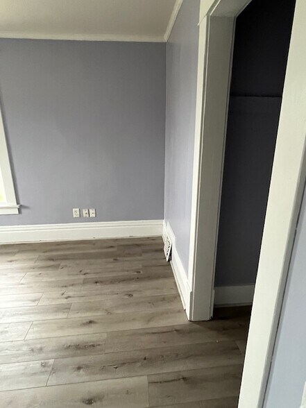 Primary Photo - 208 Maple Ave