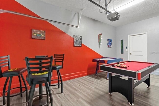 Building Photo - 4700 Sleepy Hollow Dr