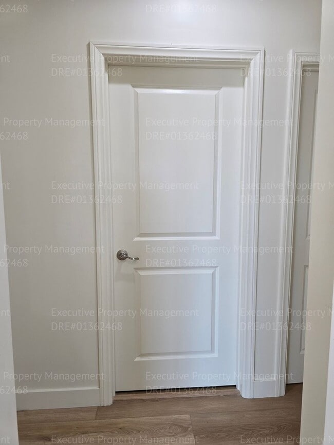 Building Photo - Newly constructed upstairs 2 bedrooms and ...