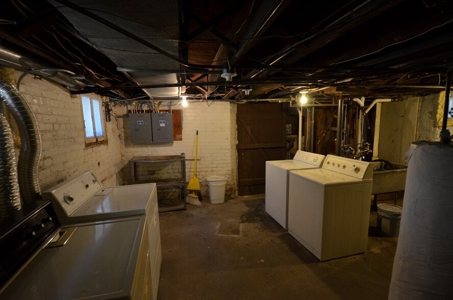 Basement - 2429 N Oakland Ave