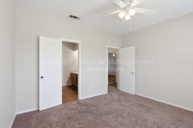 Building Photo - 6324 Alissa Dr